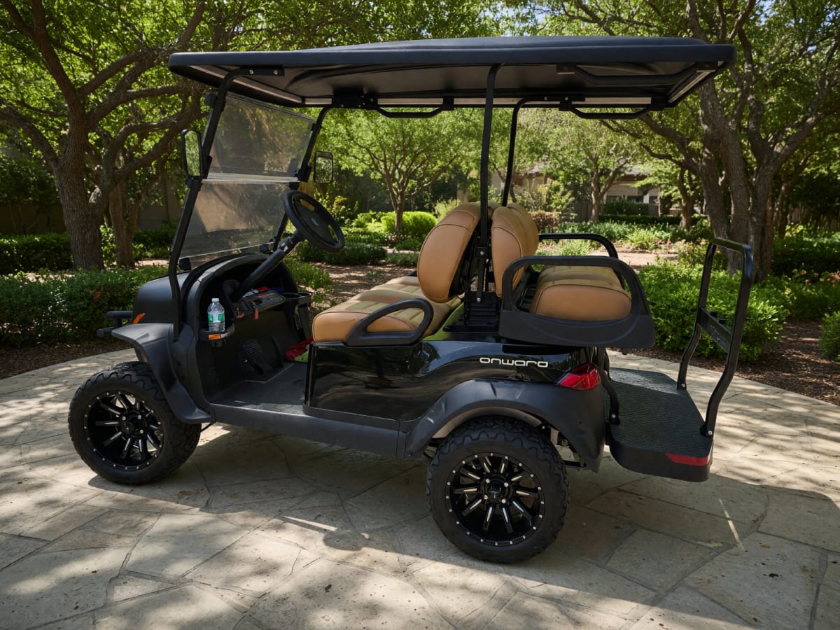 Club Car Onward Golf Cart in Like New Condition – Shafter, CA