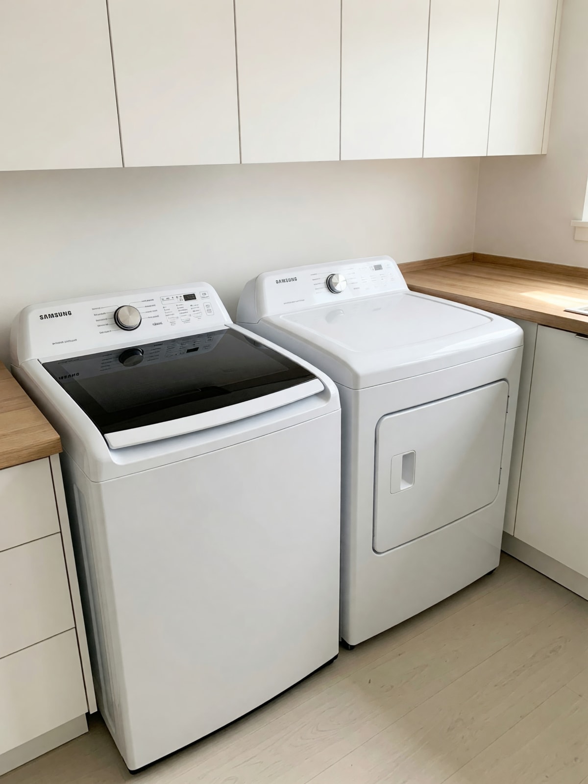Samsung Top Load Washer and Electric Dryer Set – Like New White – Euless, TX