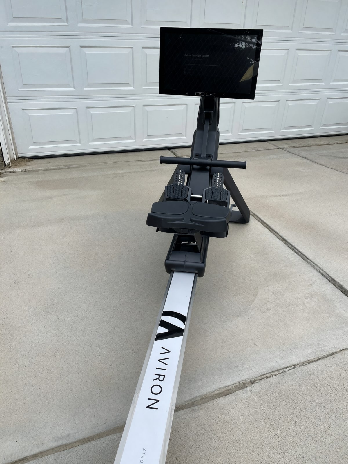 2023 Aviron Strong Series Rower – Good Condition, Air Resistance – Detroit, MI