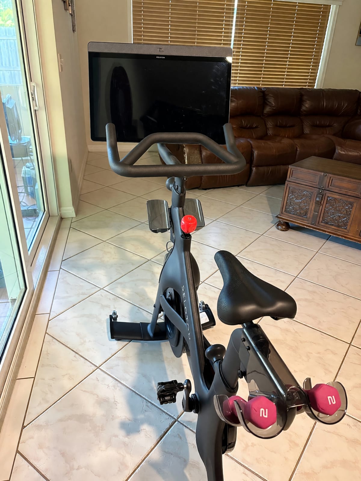 2021 Peloton Bike – New, 23.8 Inch Screen, Includes Shoes – Miami, FL