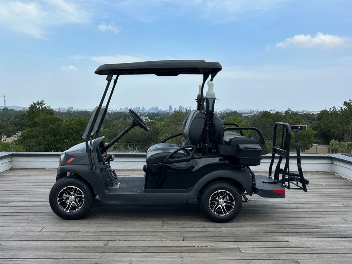 Club Car Tempo Lithium Golf Cart in Like New Condition – La Quinta, CA
