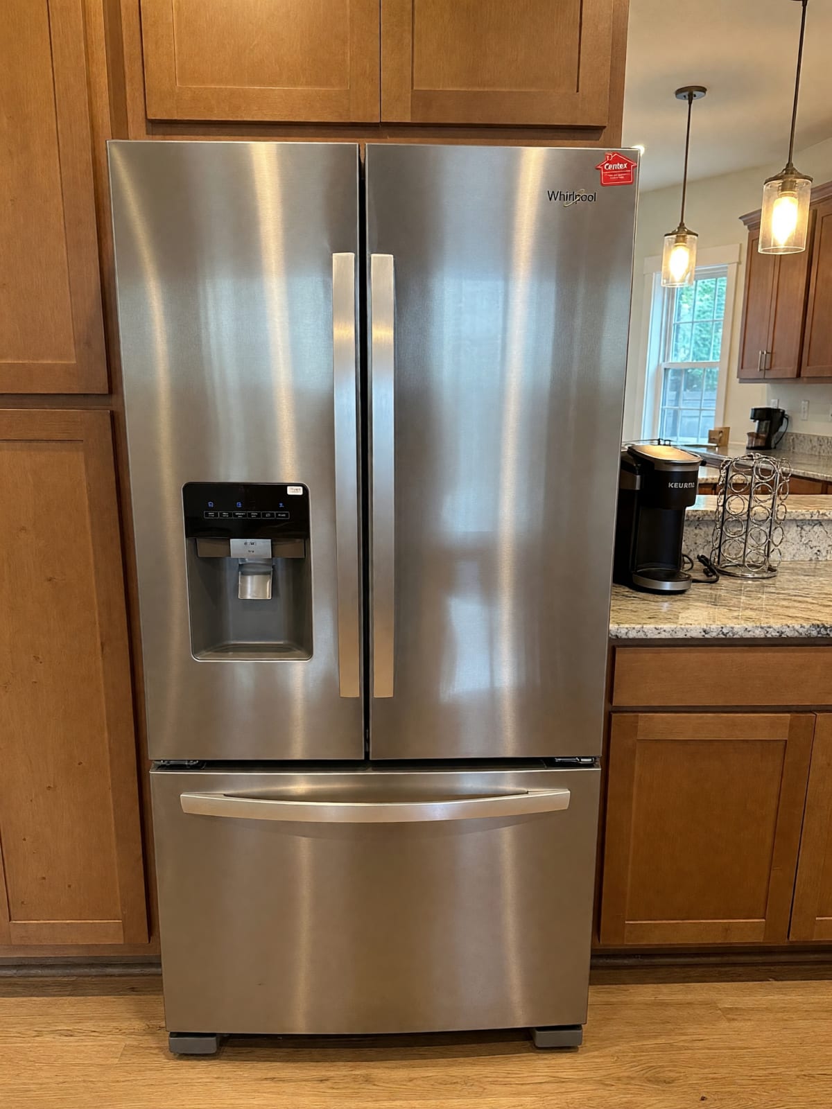 2026 Whirlpool Side-by-Side Refrigerator – Like New 24.6 Cu Ft – Belton, TX