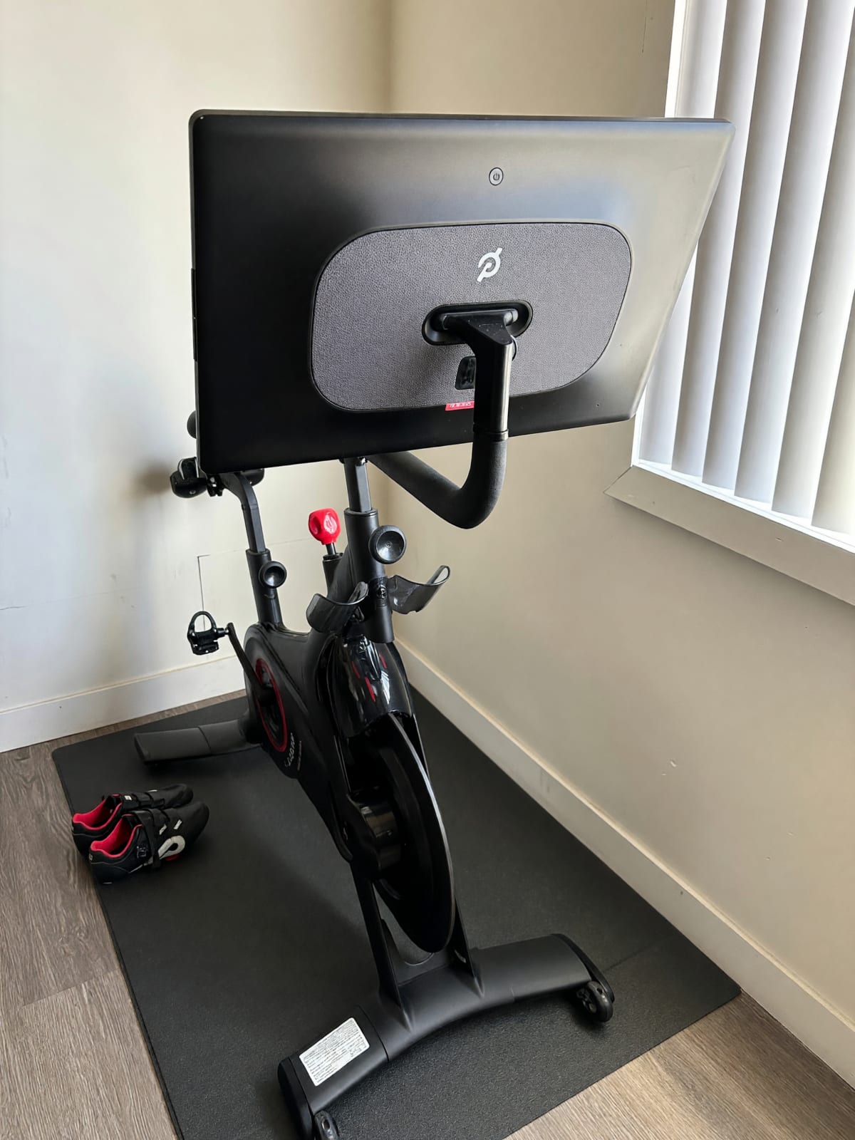 2022 Peloton Bike+ Like New 23.8 Inch Swivel Screen – Los Angeles, CA