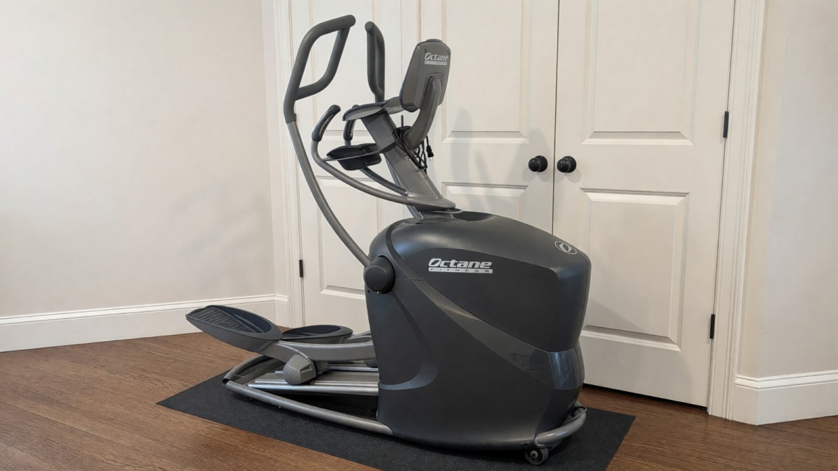 2018 Octane Fitness Q37c Elliptical – Good Condition, 300 Lb Capacity – Brookline, MA