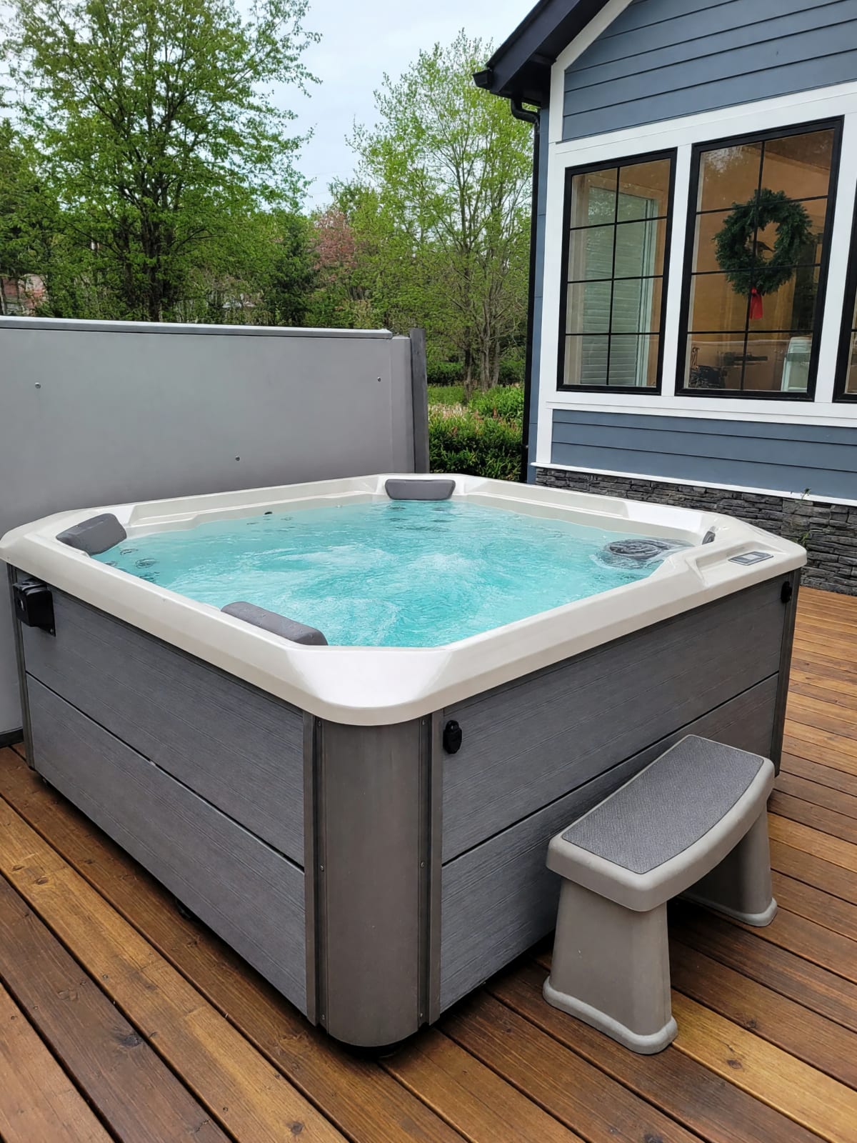 Hot Spring Spas 2020 Hot Spot Relay Hot Tub in Fair Condition – Myrtle Beach, SC