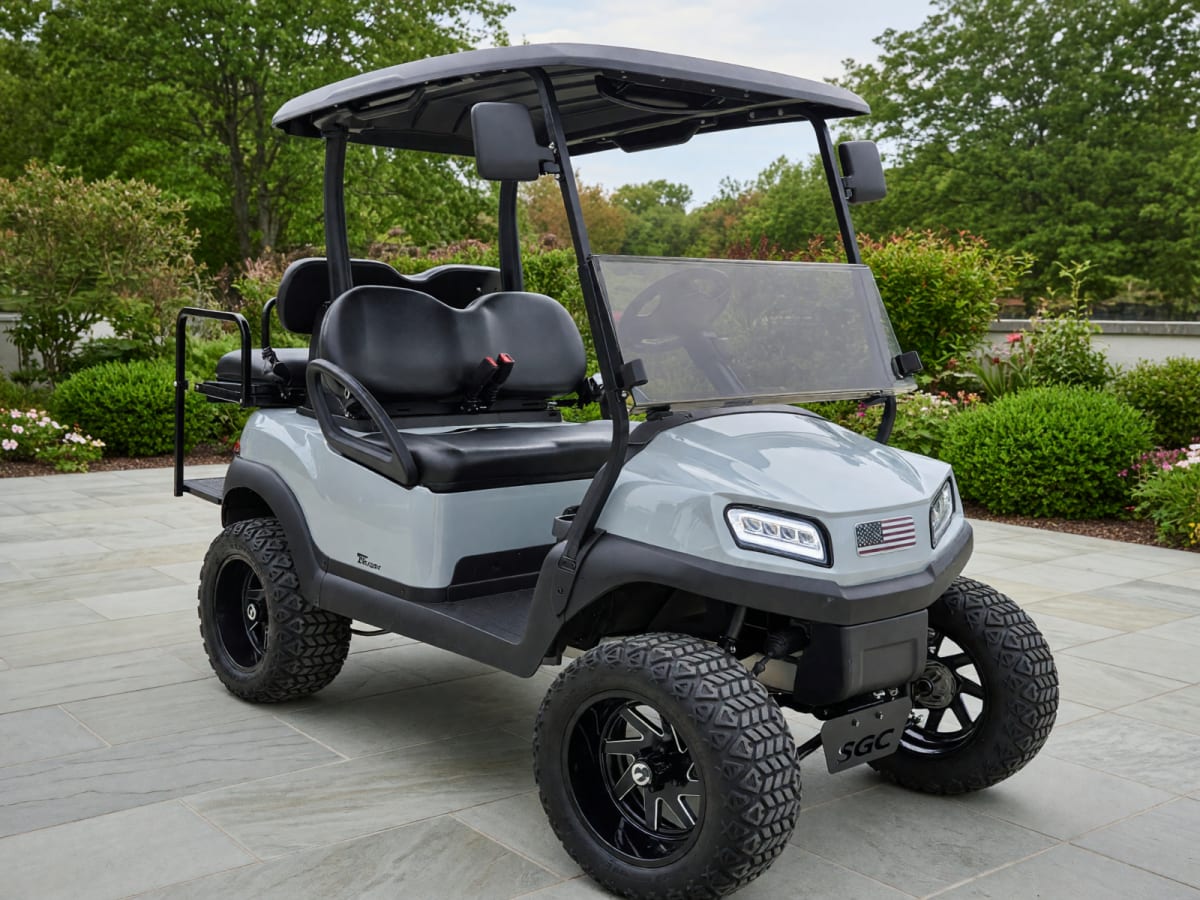 Club Car Tempo 2023 Lifted Golf Cart in Good Condition – Painesville, OH
