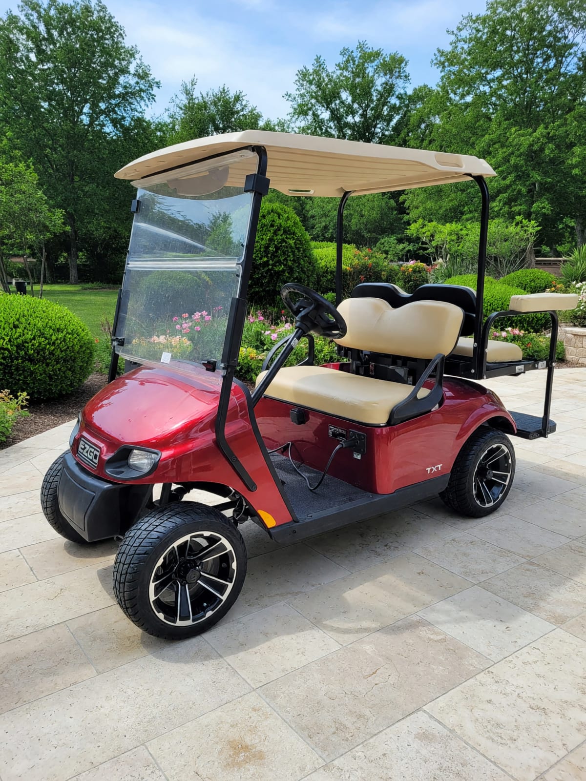 2022 EZ GO TXT Golf Cart in Good Condition – Omaha, NE