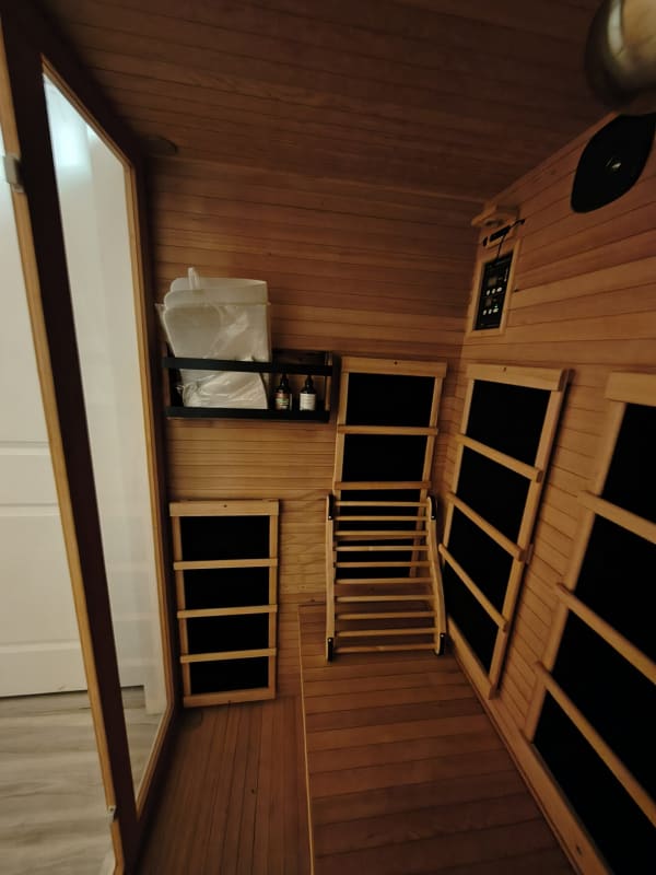 2020 Sunlighten Aspire MPulse Sauna Like New Barely Used – Los Angeles, CA