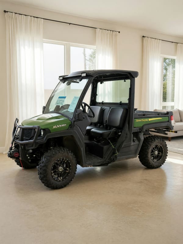 2019 John Deere Gator XUV 835m in Good Condition