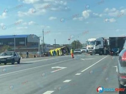 В ДТП со «скорой» под Батайском пострадали три человека