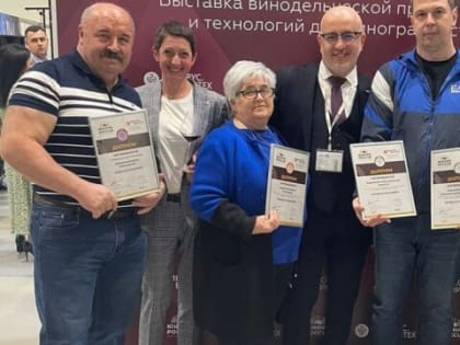 Лучшее игристое вино в России делают в хуторе Ведерников