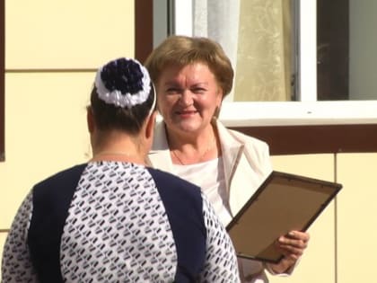 Л.В.Овчиева поздравила школьников с началом учебного года