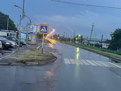 На Дону пожилой водитель сбил на переходе девочку