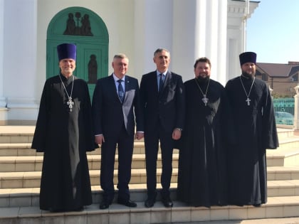 Форум православной молодежи прошел в Свято-Троицком храме Батайска