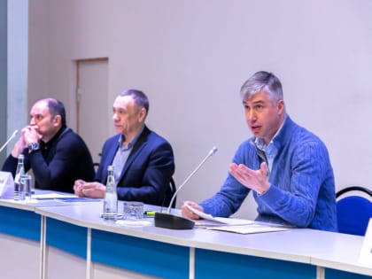 «Винтик бездушной бюрократической машины»: эксперты оценили поведение Логвиненко на встрече с жителями