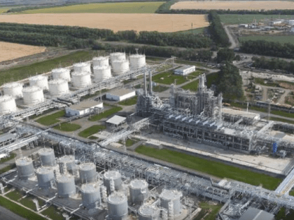 Правительство: нефтезавод Новошахтинска работает штатно после взрыва беспилотника