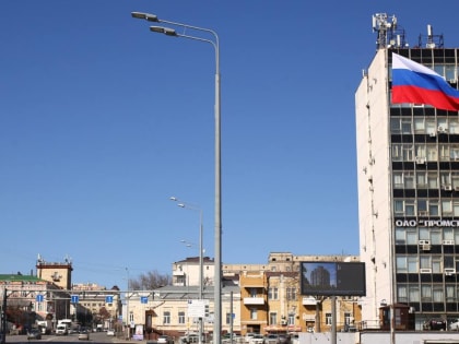 Флаг России возвратили на южный въезд Ростова