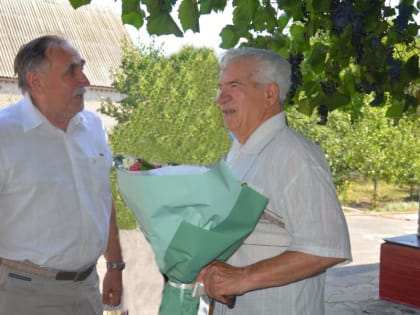 «Заслуженный работник сельского хозяйства Российской Федерации»                        Виктор Карпович Миргородский отметил 80-летний юбилей