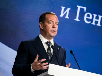 Голыми поедут в Европу: Медведев придумал страшную месть от русских назло санкциям