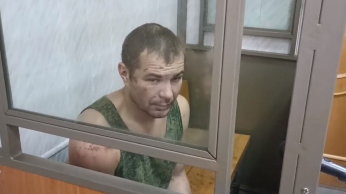 макаров зашел к знакомому малюкову и попросил у него для временного пользования магнитолу завладев