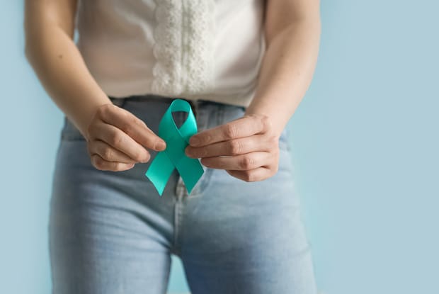 an ovarian cancer ribbon