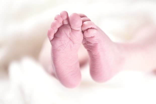 A baby’s feet