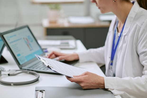 a doctor conducting research into the safety and legality of online Canadian pharmacies