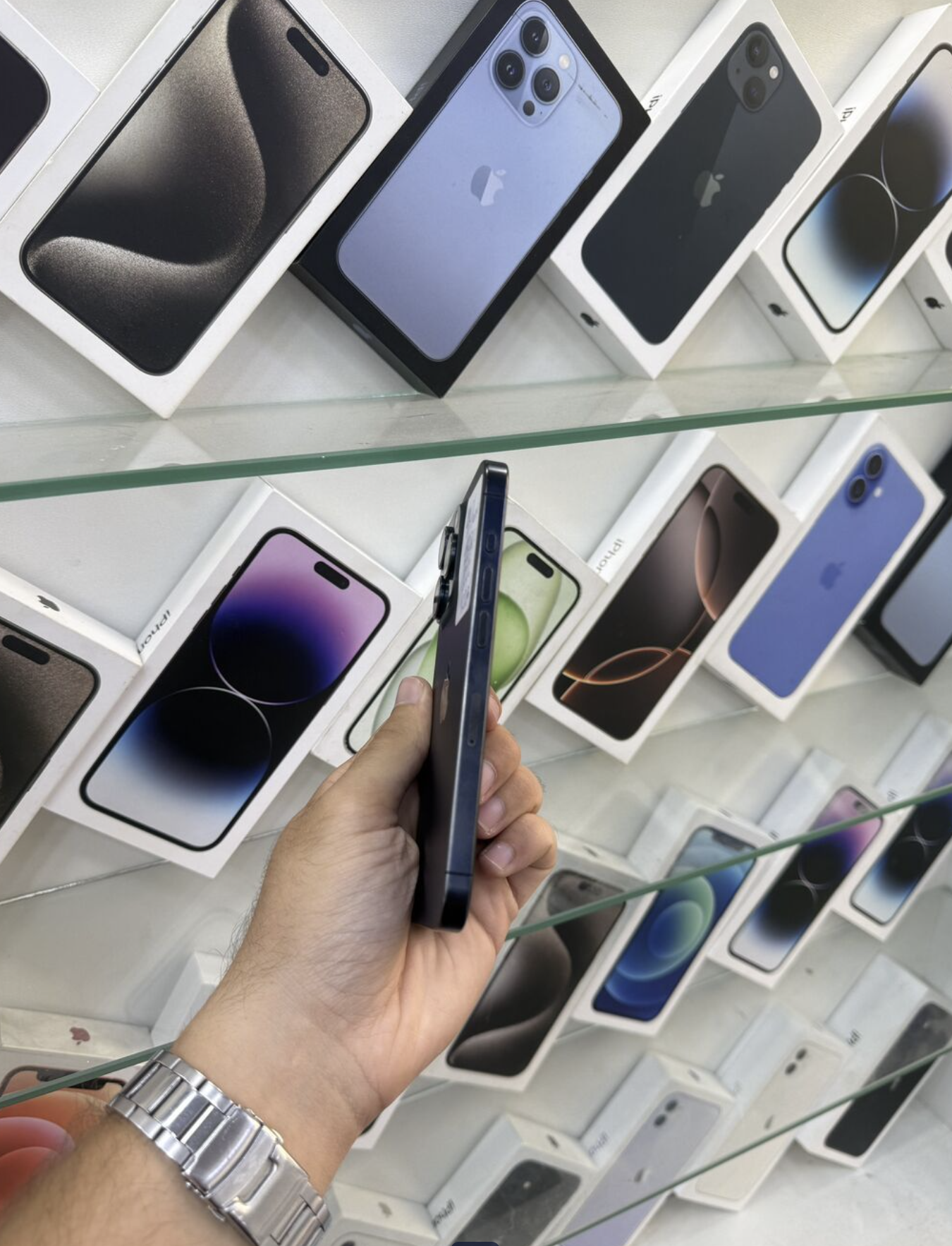 iPhone 15 Pro, Blue Titanium, Zemanet, Kredit, Simsiz Sarj. - Şəkil 4