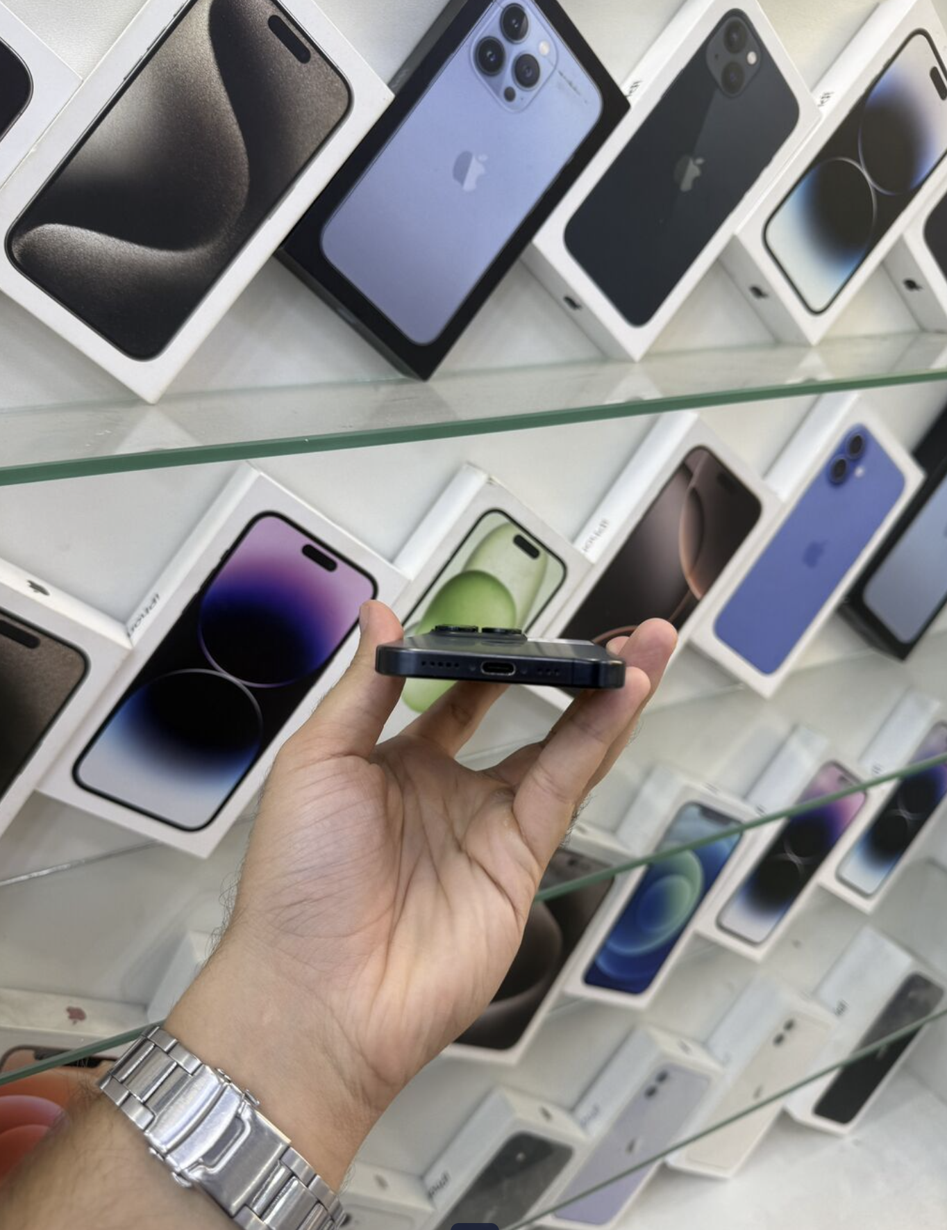 iPhone 15 Pro, Blue Titanium, Zemanet, Kredit, Simsiz Sarj. - Şəkil 5