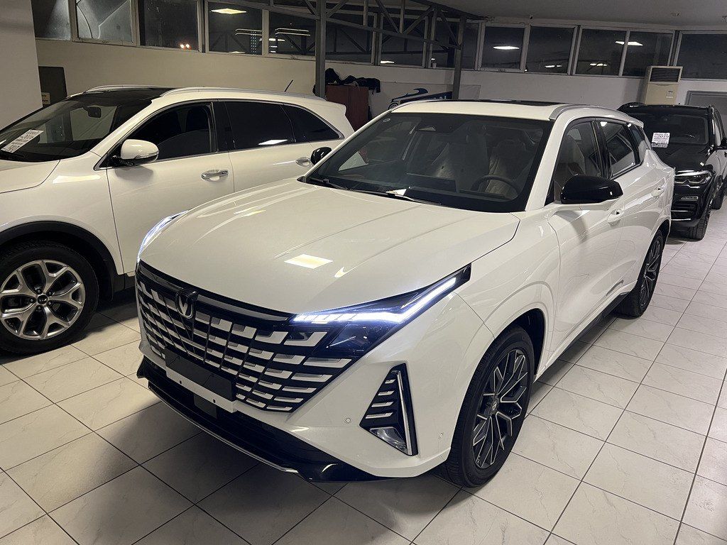 Changan Uni-Z, 1.5 L, 18.4 kWh, 2025 il, yeni - Şəkil 5