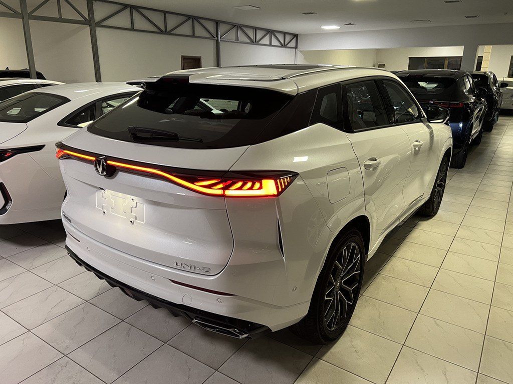 Changan Uni-Z, 1.5 L, 18.4 kWh, 2025 il, yeni - Şəkil 16