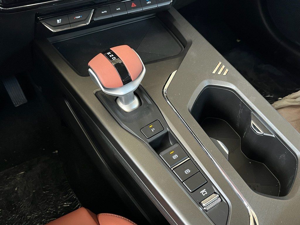 Changan Oshan X5 Plus, 1.5 L, 2026 il, yeni - Şəkil 13