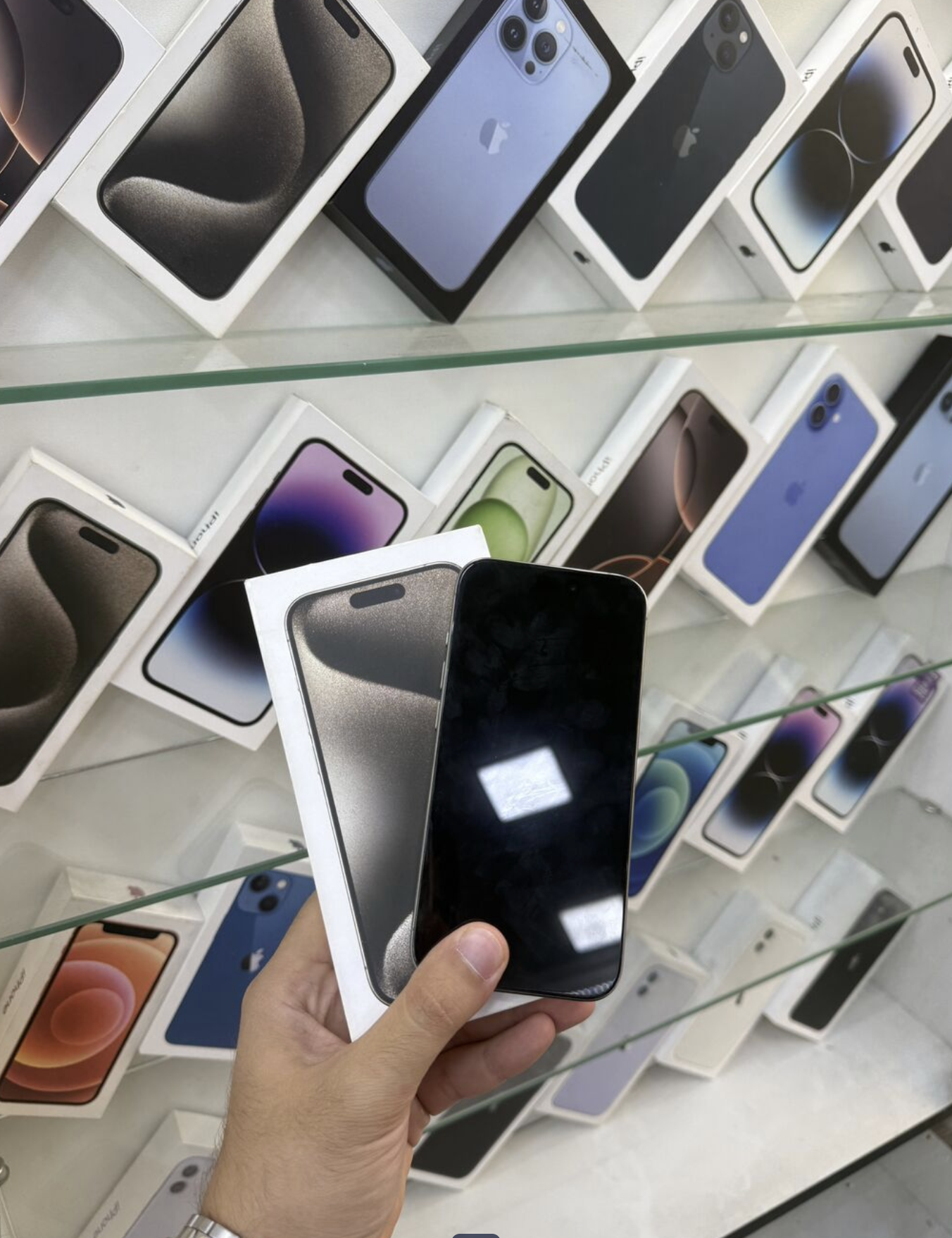 IPhone 15 Pro, 128 GB, Natural Titanium, Zəmanət, Kredit, Simsiz şarj - Şəkil 2