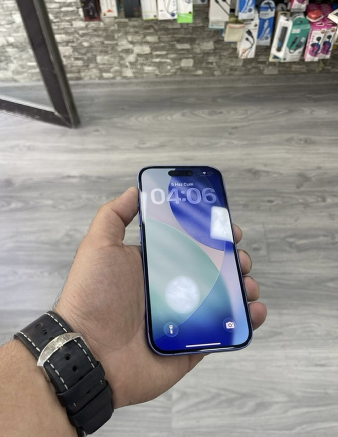 IPhone 16, 128 GB, Göy, Face ID, Razilashma yolu ile - Şəkil 3