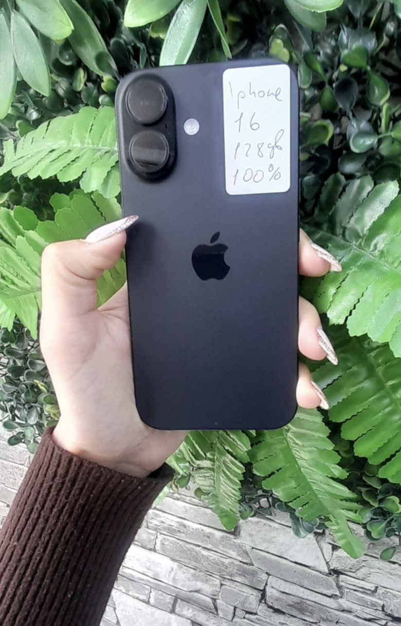 IPhone 16, 128 GB, Qara, Face ID