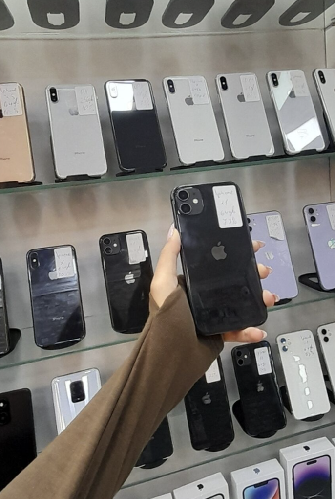 IPhone 11, 64 GB, Qara, Face ID