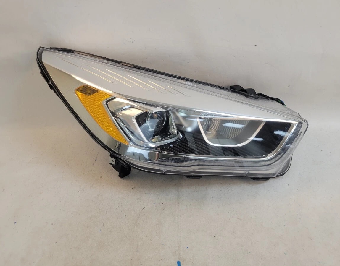 ford escape farasi