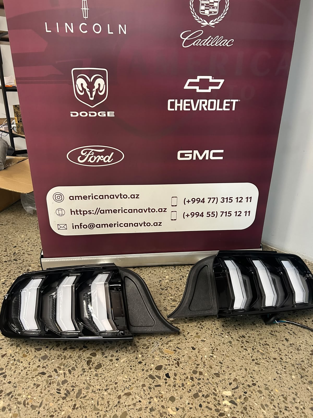 Ford mustang black stop desti