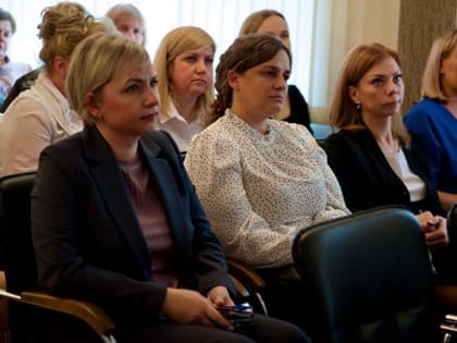 Дмитрий Карасев встретился с заведующими дошкольных учреждений