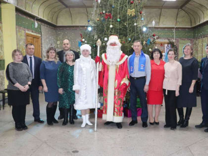 В Партизанском районе партийцы принимают участие в новогодних мероприятиях