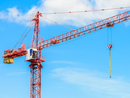 Стройнадзор требует законсервировать 3 недостроенных дома в красноярском микрорайоне Бугач