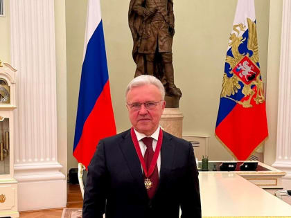 Путин наградил Александра Усса орденом "За заслуги перед Отечеством" III степени