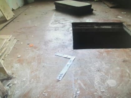 Жительница Канска задушила своего сына алкоголика и спрятала тело в подполье
