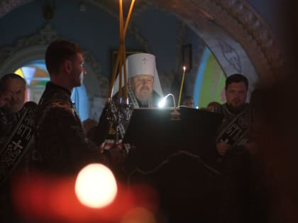 Владыка Пантелеимон возглавил повечерие с чтением покаянного канона Андрея Критского