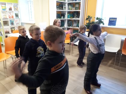 Вдох глубокий... Руки шире...