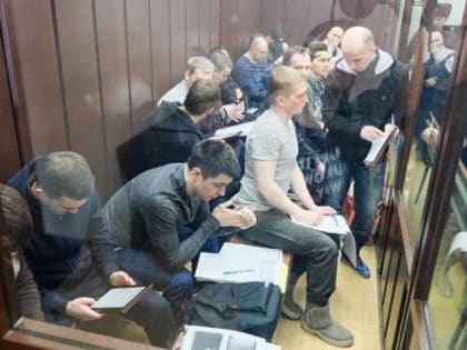 В Екатеринбурге начали зачитывать обвинение членам группировки Lurk