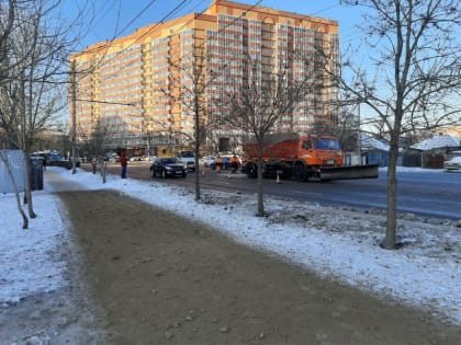 В Красноярске на месте коммунальной аварии дорогу восстановили по зимнему варианту