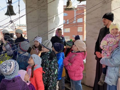 Воспитанники красноярской воскресной школы попробовали себя в роли звонарей