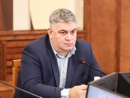 Парк на улице Высоцкого на контроле у депутатов