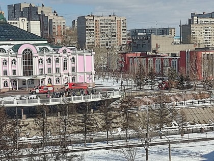 В Красноярске из-за задымления в интернате им. Х. М. Совмена эвакуировали 60 детей